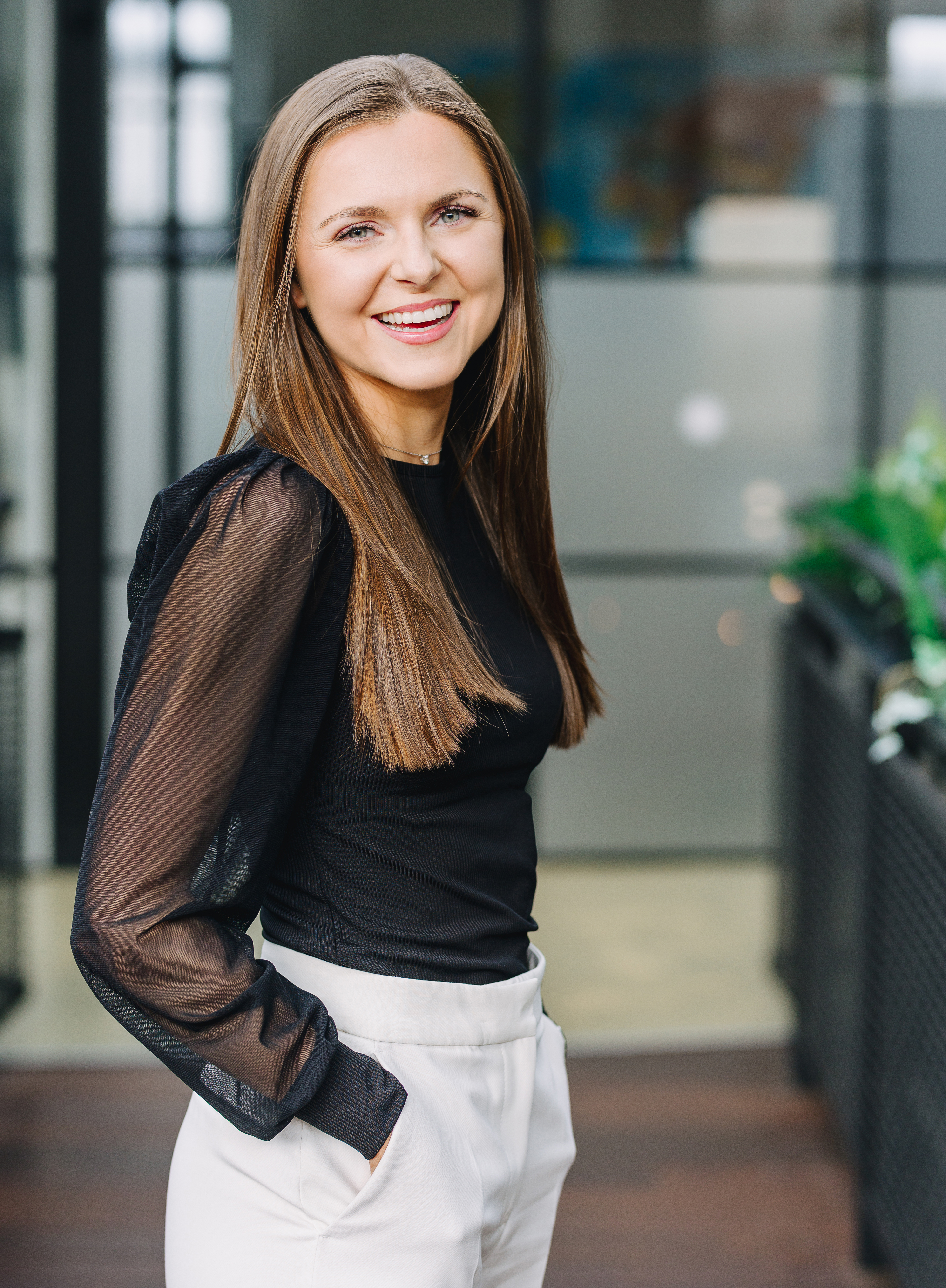 Caitlin Marks, The Candidate Edit